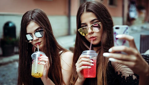 Selfie Culture Prompts Surge in Cosmetic Surgery Inquiries