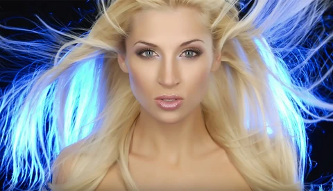 Blow Your Photos Away: The Best Fans for Glamour Portraits