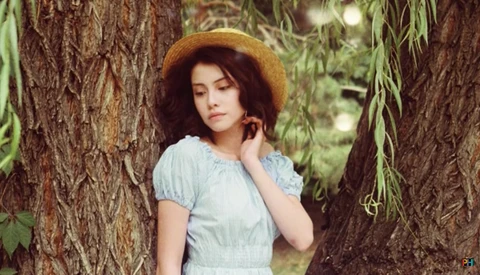 A Super Easy Way to Color Tone an Image in Photoshop