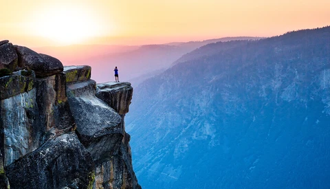 Two Fall to Deaths at Yosemite's Taft Point, Site of Viral Photo