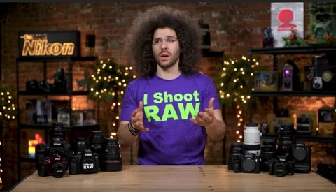 Mirrorless Cameras Versus DSLRs for Beginners