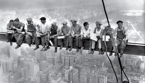 An Iconic Image: 'Lunch Atop a Skyscraper'