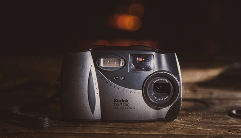 My First Digital Camera Had a Practical Feature Missing Everywhere Today