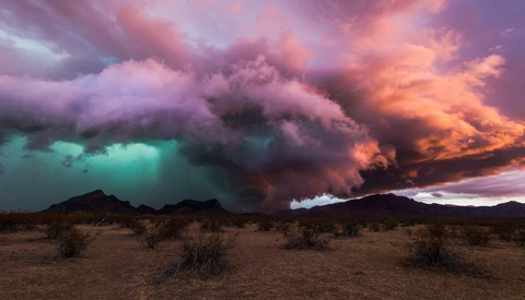 'Monsoon V': Mike Olbinski Is Back With a Stunning New Storm Chasing Time-Lapse