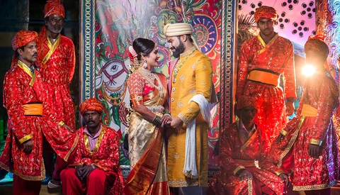 How to Venture Successfully Into Wedding Photography Today