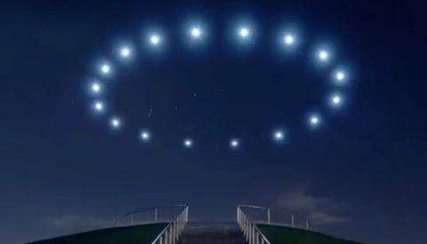 This 'UFO' Video Was Created by Strapping an LED to a Drone