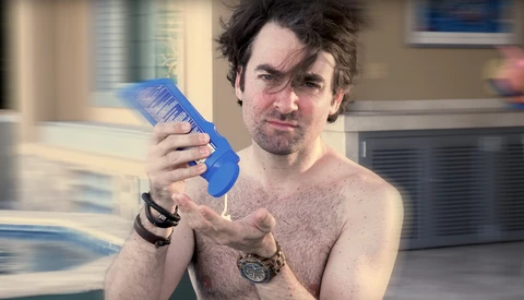 How to Dolly Zoom Without a Dolly or a Zoom Lens