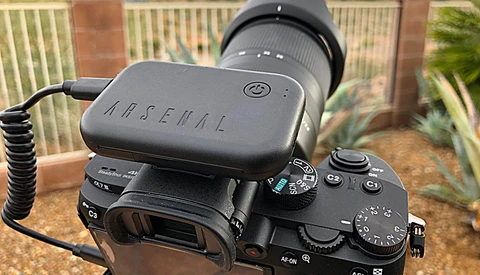 Fstoppers Reviews the Arsenal Smart Camera Assistant: A Must Have Accessory?