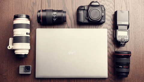 LG gram: The Lightest 17-Inch Laptop in the World Is a Photographer's Dream Come True