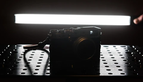 Fstoppers Reviews the Smith-Victor Edge LED Light