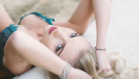 Tips for Removing Those Pesky Hair Ties From Photos