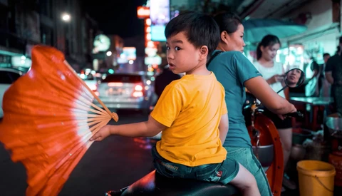 How to Set up Your Camera for Night Time Street Photography