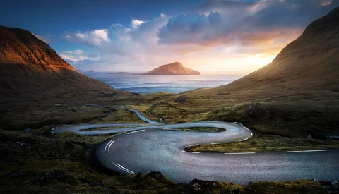 Six Tips Photographing With a Wide-Angle Zoom
