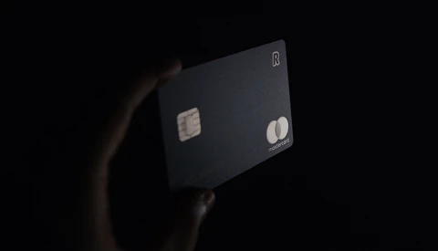 Buying Gear? Why Using This Card at B&H Could Save You Hundreds
