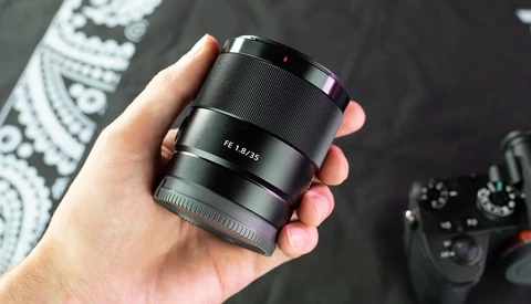 Sony FE 35mm f/1.8 Announced, Ships Early Next Month