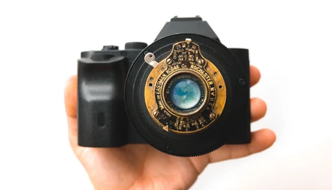 Photographer Uses Vintage Lens From a 100-Year-Old World War Camera to Shoot Video on His Sony