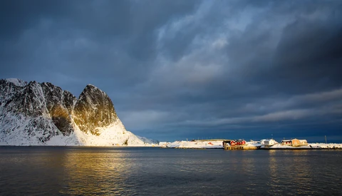 Always Be Patient With Landscapes: Wait for the Right Moment