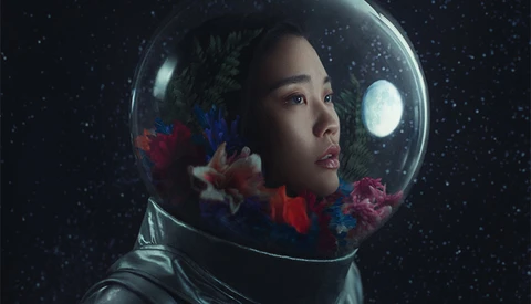 Photographer Creates Her Own Spacesuit for Fantasy Portrait