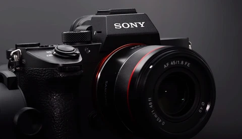 Cheap and Light: A First Look at the New Samyang 45mm f/1.8 Lens for Sony Mirrorless