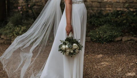 Why More Wedding Photographers Should Second Shoot First