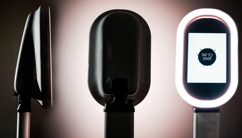 Fstoppers Reviews the Salsa Booth From Photobooth Supply Co.