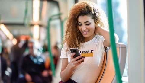 Subway Selfie Star Shows Us All What Confidence Is