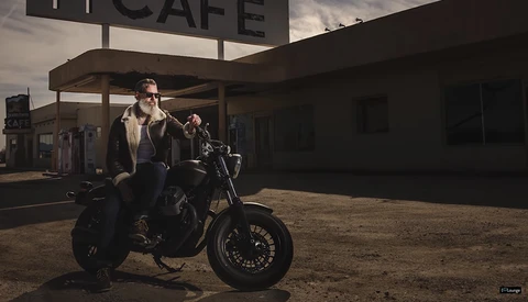 How to Easily Remove Light Stands From a Shot Using Compositing and Photoshop