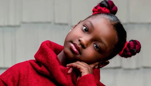 Photographer Holds Professional Photoshoot for Eight-Year-Old Girl Turned Away From School Photos