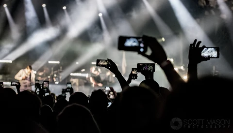 Are Smartphones Really Better Than Some Professional Photographers?