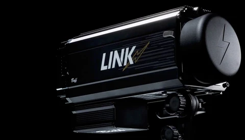 Paul C. Buff Announces LINK: An 800WS Portable Strobe