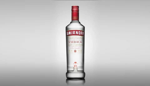 How to Photograph a Clear Bottle With Only Two Strobes