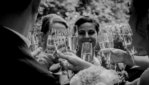3 Creative Ideas to Attract Wedding Photography Clients