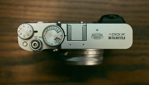 Hands-on Look at the New Fujifilm X100V With Sample Photos