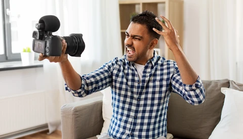 What Are Some of the Downsides of Becoming a Professional Photographer?