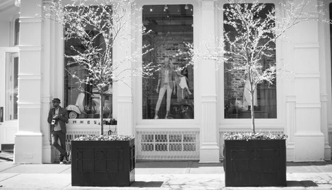 What It's Like Photographing the Same Street Three Times a Week for Eight Years