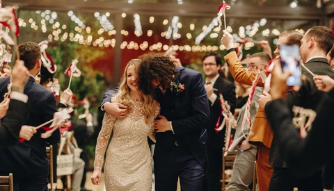 Filling Income Gaps for Wedding Photographers During COVID-19