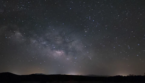 Can You Photograph the Milky Way With Just a Phone?