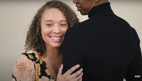 Helpful Tips for Posing Couples Who Aren't Models in Engagement Photos