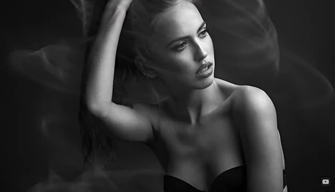 Learn How to Shoot This Great Mixed Lighting Portrait