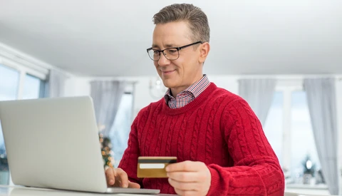 Photographer Uses Son's College Savings to Purchase Camera