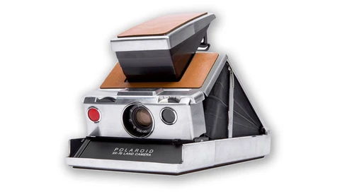 Is This the Quirkiest Rangefinder Camera Ever Made? A Look Back at the Polaroid SX-70