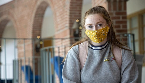 Pandemic Face Masks Are Really Screwing Up Autofocus
