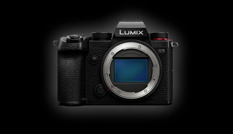 Hands-On With the New Panasonic LUMIX S5: Just How Good Is It?