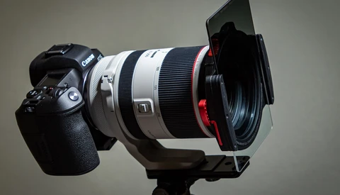 Fstoppers Reviews the Canon RF 70-200mm f/2.8L Mirrorless Lens