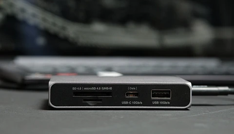 Fstoppers Reviews the CalDigit SOHO Dock