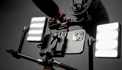 How To Create the Ultimate Vlogging Setup for Your iPhone