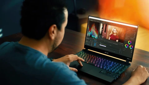 This Windows Laptop Challenges the Speed of Apple's M1 MacBook Pros