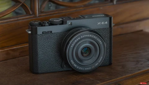A Review of the Fujifilm X-E4 Mirrorless Camera