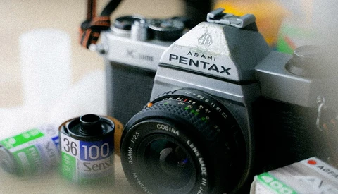 What Gives Film Photography Its Magic and Why Is It So Popular Right Now?