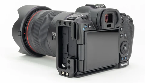 Fstoppers Reviews the Peipro Full-Length L-Bracket for Canon EOS R5 and R6